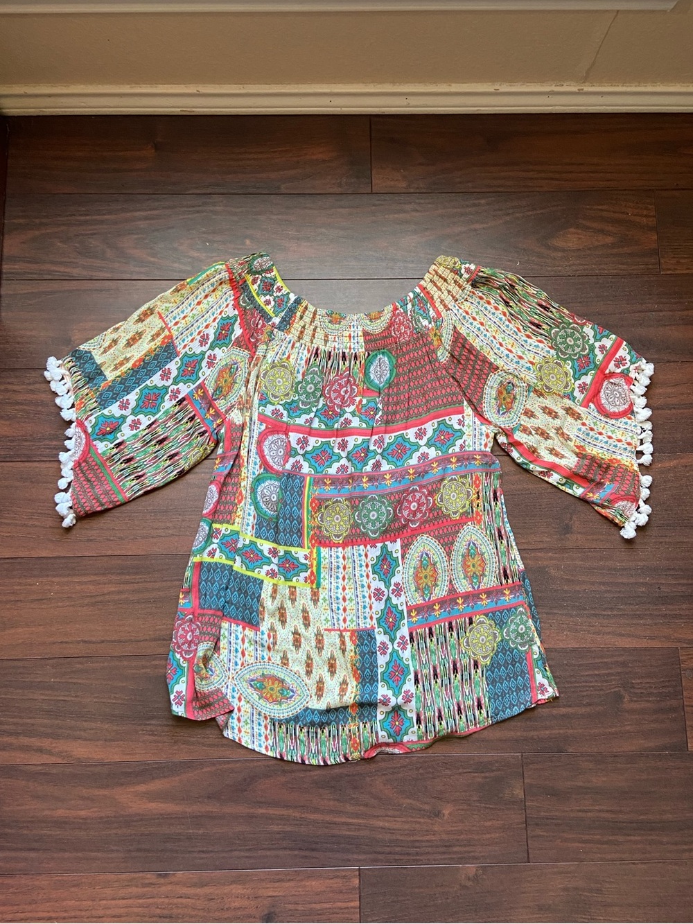 SOFT SURROUNDINGS boho tasseled top vibrant multi colored short sleeve Women M
